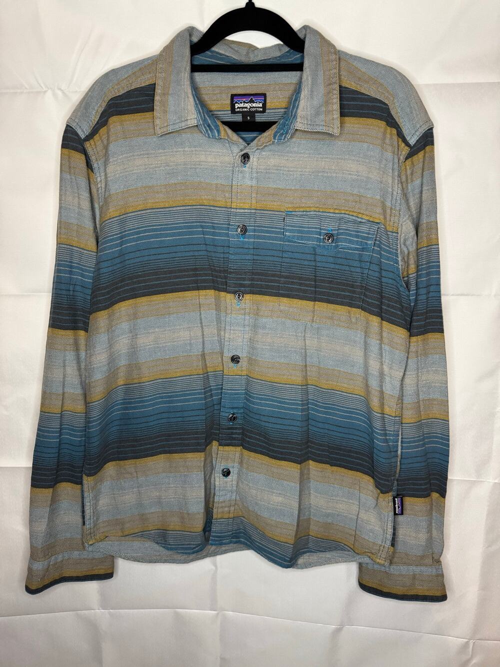 Patagonia S Organic Cotton Button Down Horizontal Stripes Gorpcore